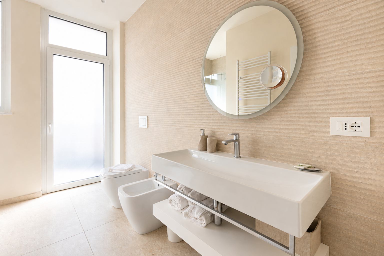 Zaffiro bathroom